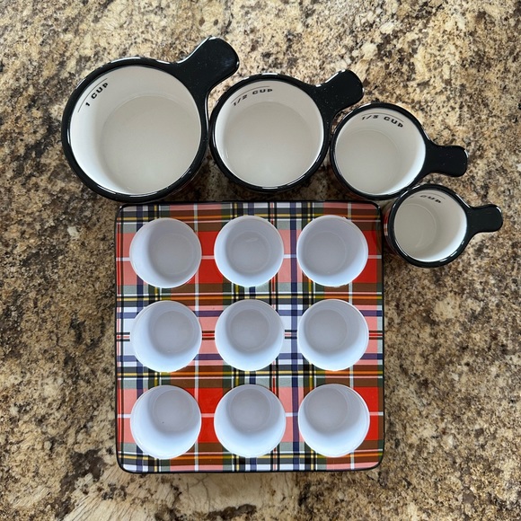 Christmas Muffin Tray and Measuring Cups INDIGO - Picture 2 of 3